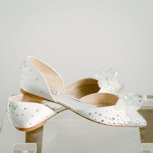 Badgley Mischka Haddie d'Orsay Flat Women's 7 Crystal Flats Soft White Satin